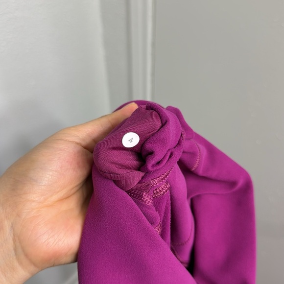 Lululemon Align Crop *21"~ Deep Fuschia ~ size 4 - Picture 12 of 12